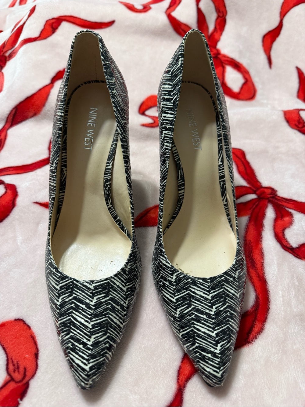 Nine West Black & White Chevron Pointed Toe Pumps